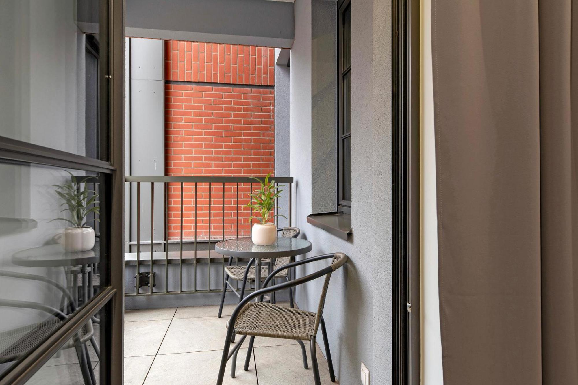 Doki Living & Foodhall By Downtown Apartments グダニスク 部屋 写真