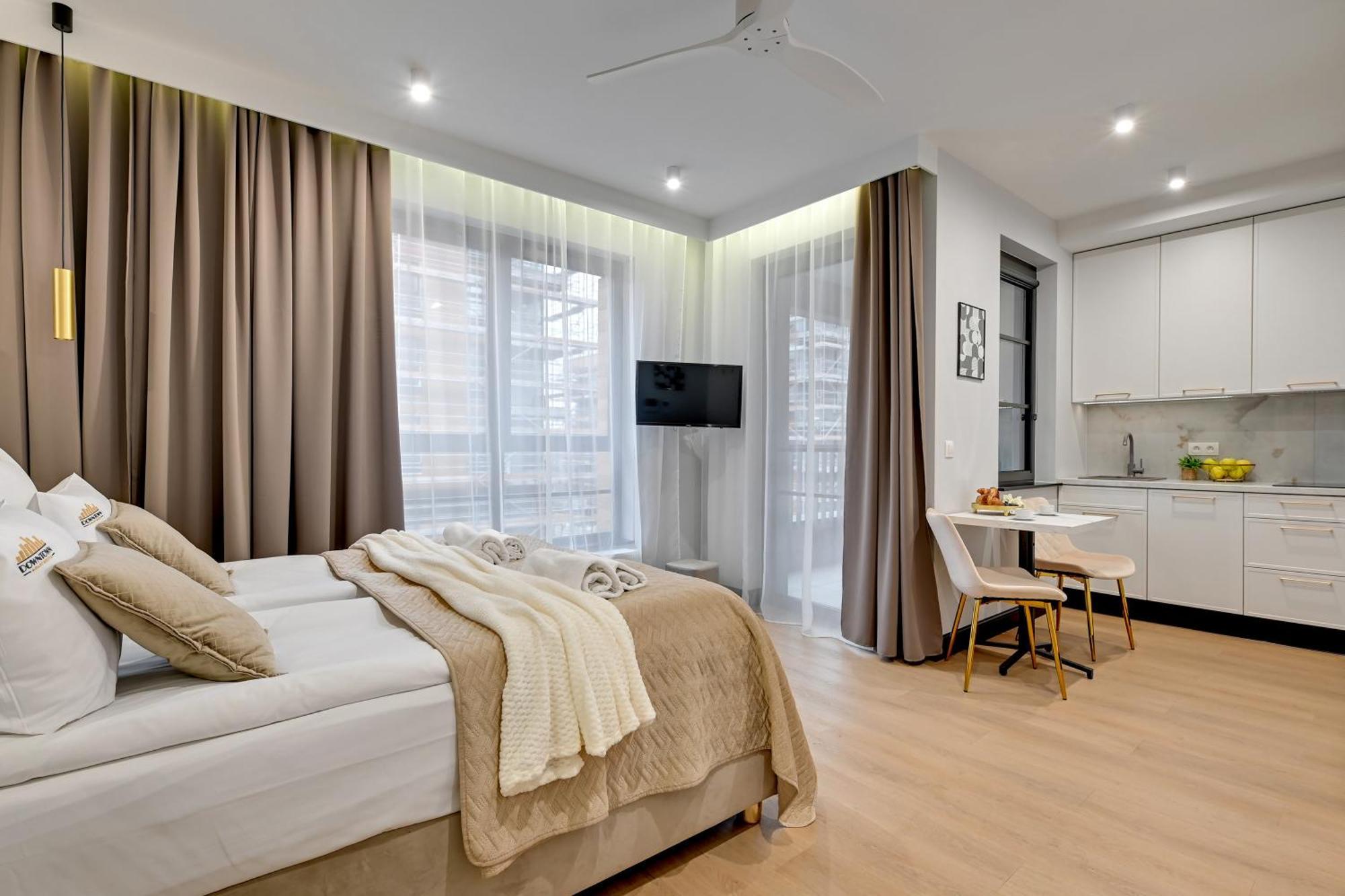 Doki Living & Foodhall By Downtown Apartments グダニスク 部屋 写真